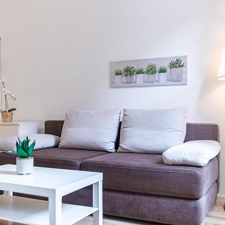 شقة Budget-Friendly 2Br Apt With Great Location فيينا المظهر الخارجي الصورة